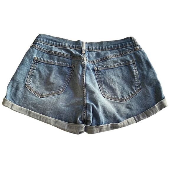 Old Navy Cuffed Boyfriend Jean Shorts, Size 6 - Picture 4 of 7